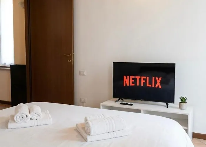 La Tua Dimora Nel Cuore Di アパート *